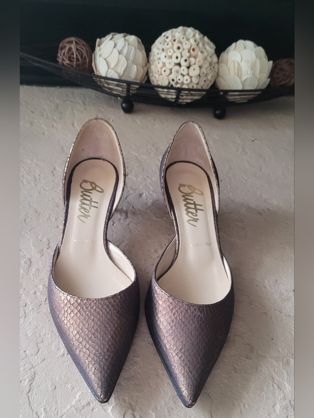 Size 7 Butter Italy Made Snakeprint Pointed Toe Kitten Heel Women Pumps